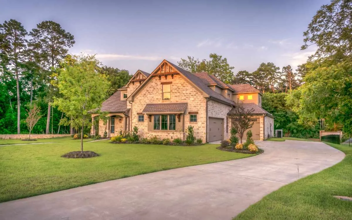 Water Damage Restoration services in Lansing, KS